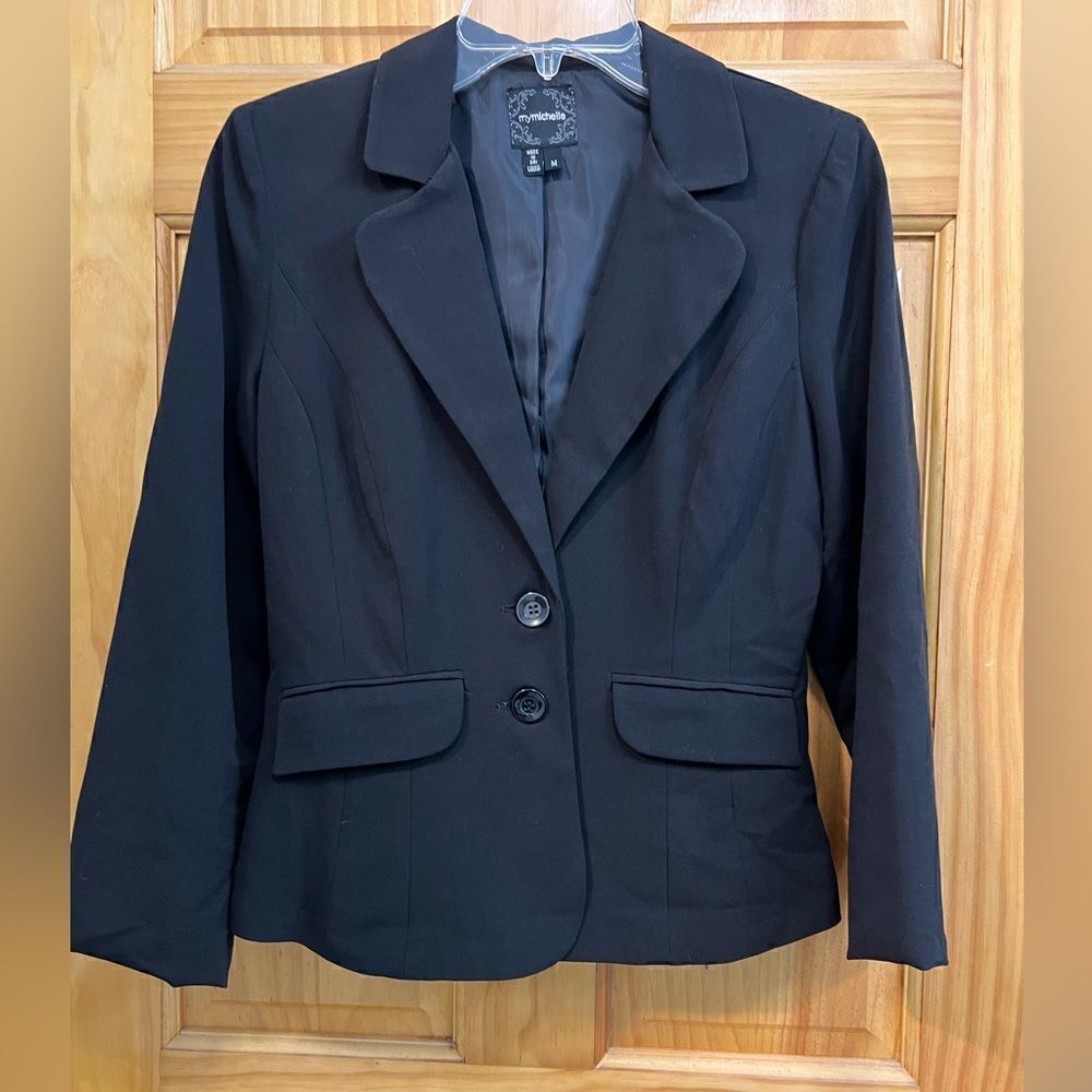 Like new My Michelle black two button blazer size M